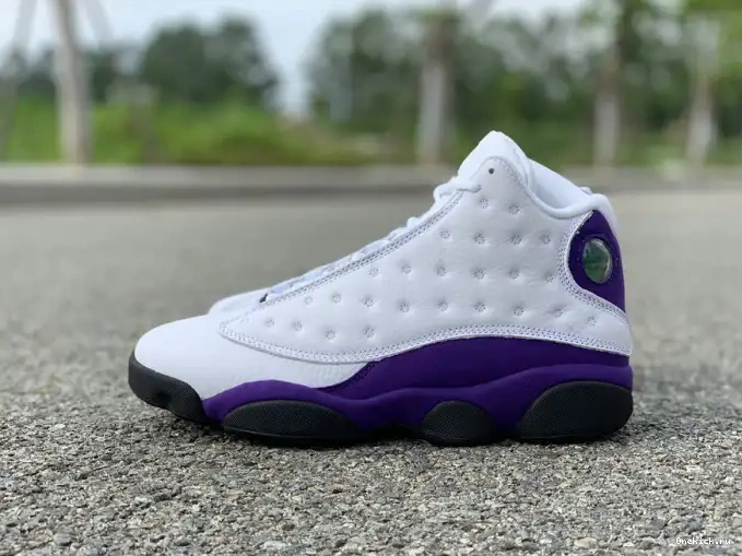 One Kick 13 Air Jordan Lakers 414571-105 0515